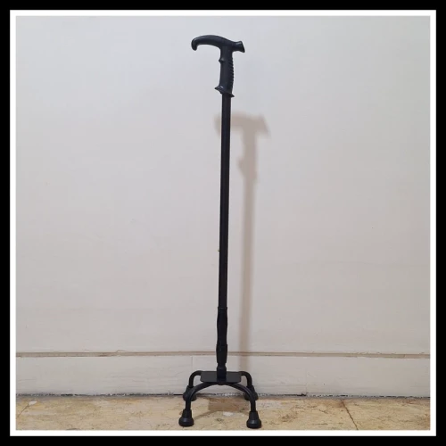 عصا چهار پایه درجه یک با قابلیت تنظیم ارتفاع